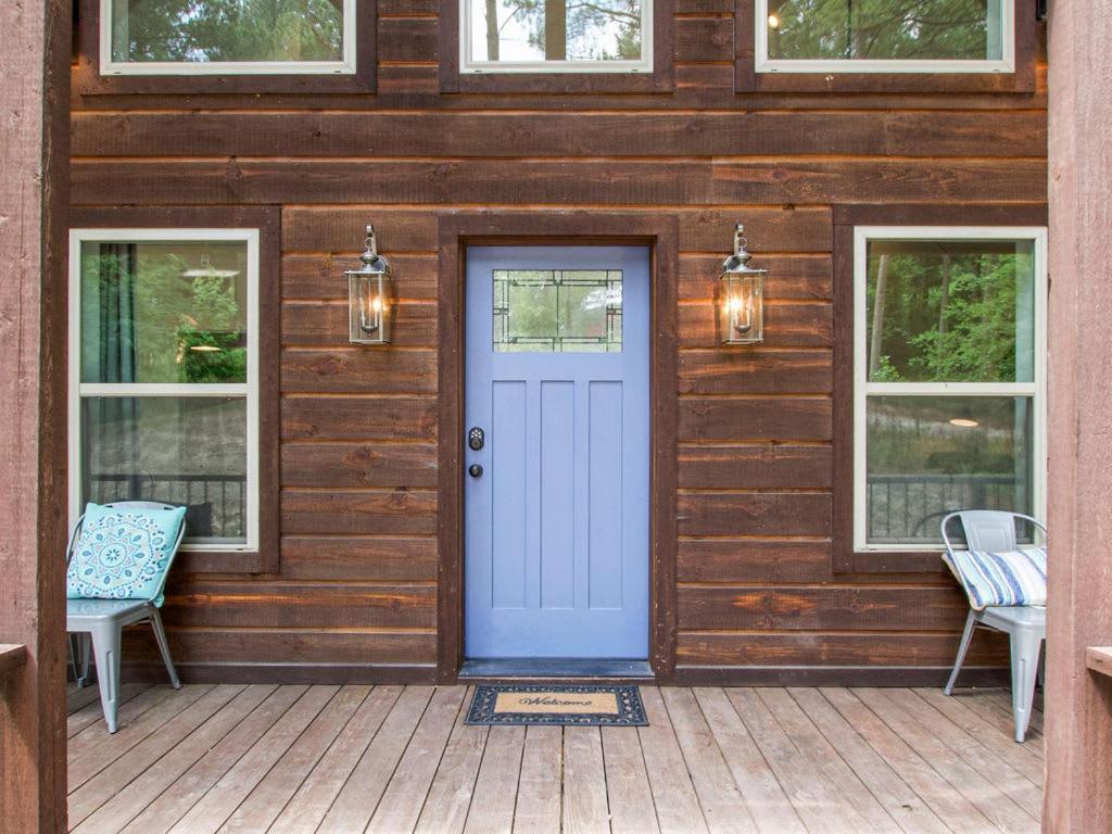 Stunning Luxury Cabin W Hot Tub And Fire Pit Holy Shiplap Is Perfect Romantic Couples Getaway โบรคเคนโบว์ ภายนอก รูปภาพ